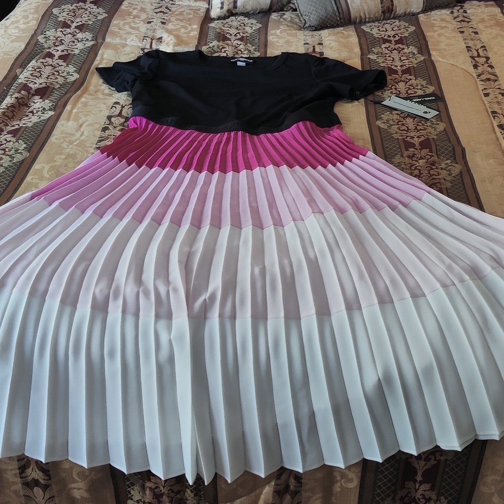 Black/Pink/White Karl Lagerfeld Short Sleeve